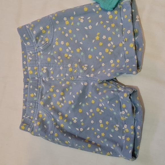 Two pair shorts Sz 5T - Picture 3 of 6